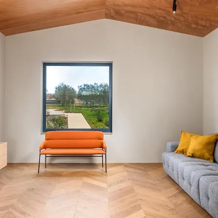 Voliera, Papafigo Villa *