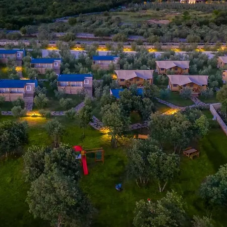 Voliera, Papafigo Glamping فيلة *